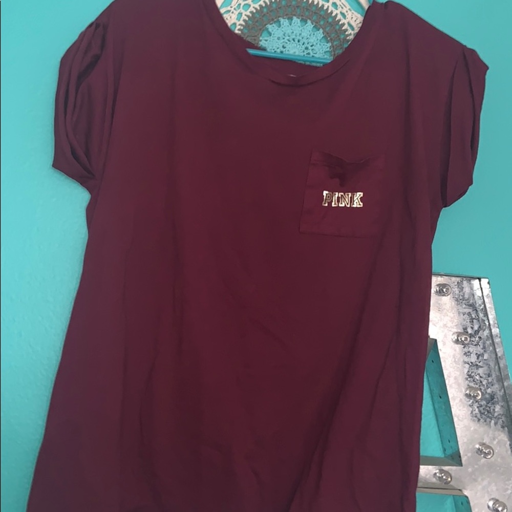 pink tee